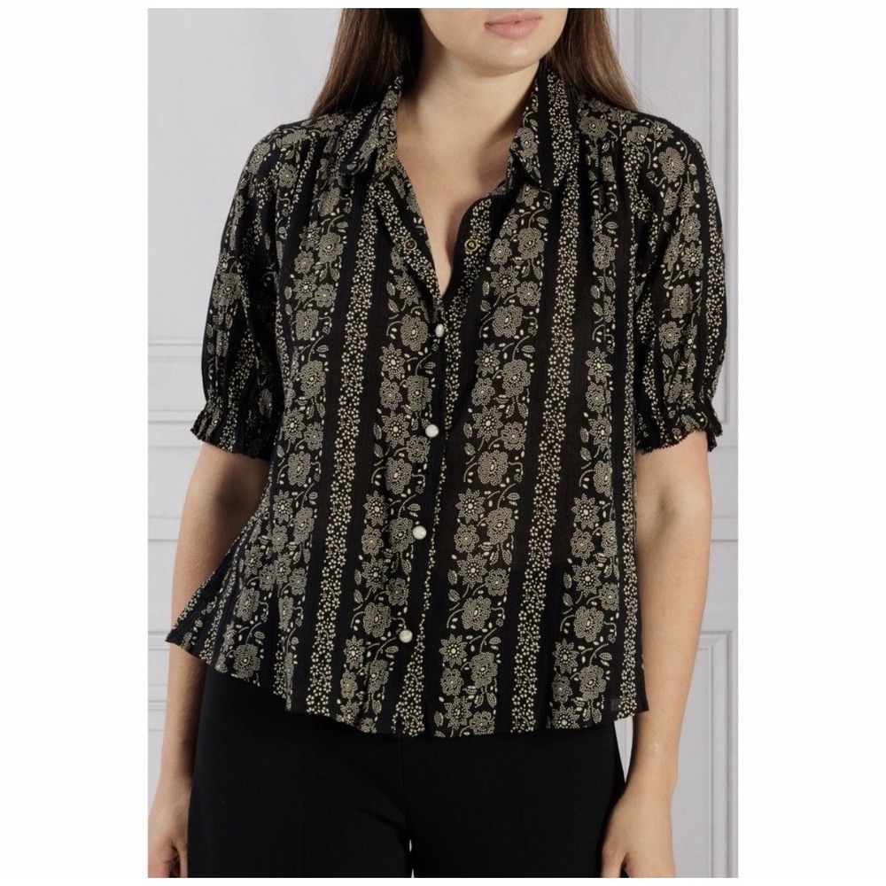 THE GREAT. Top Women Kerchief Black Floral Short Sleeve Pearl Snap Buttons Sz 0